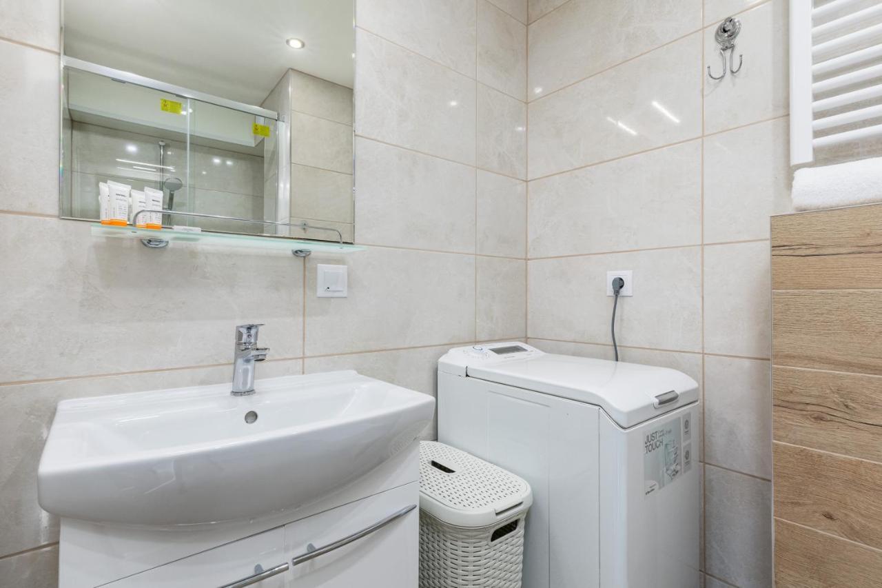 Marynarzy Okretow Pogranicza Apartments By Noclegi Renters Kołobrzeg Eksteriør bilde